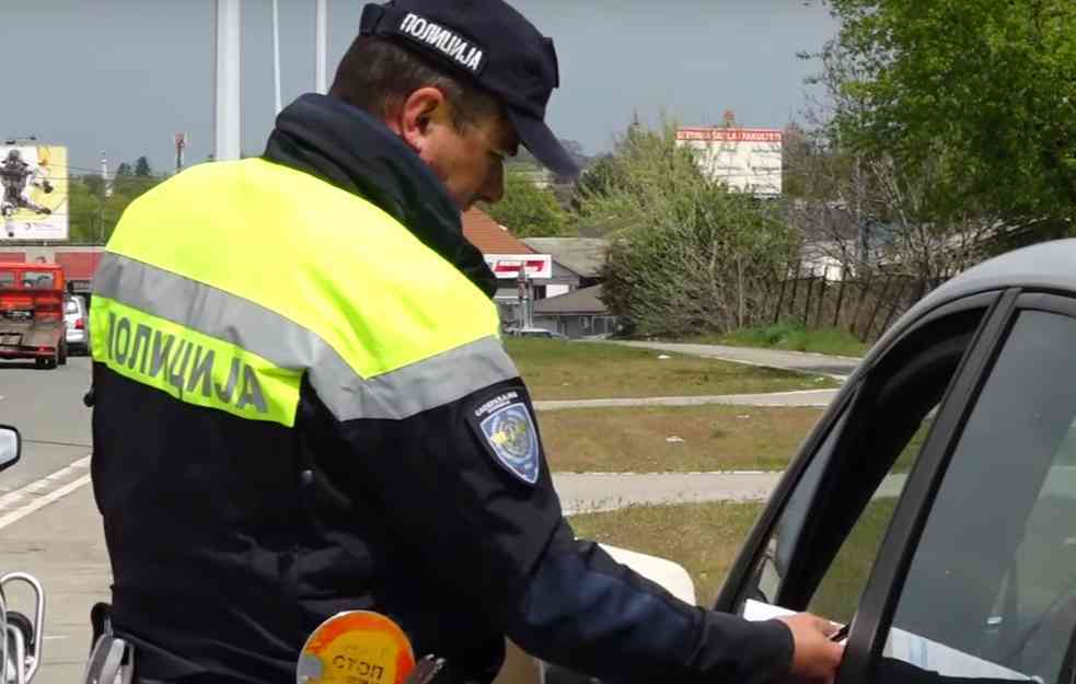  Pokrenuta akcija saobraćajaca u ovom gradu: Vozite odgovorno i bez žurbe.