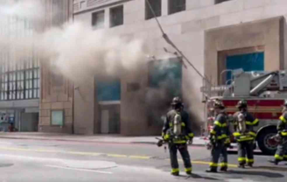 Požar u Njujorku, gori čuvena zgrada: ARMIJE njujorških vatrogasaca BORE se s POŽAROM