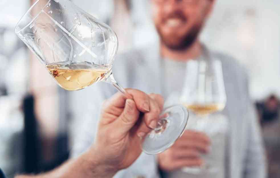 MOŽE DA UBODE KVALITET: Veštačka inteligencija nema čula ukusa i mirisa, ali vam može pomoći da odaberete kvalitetno vino
