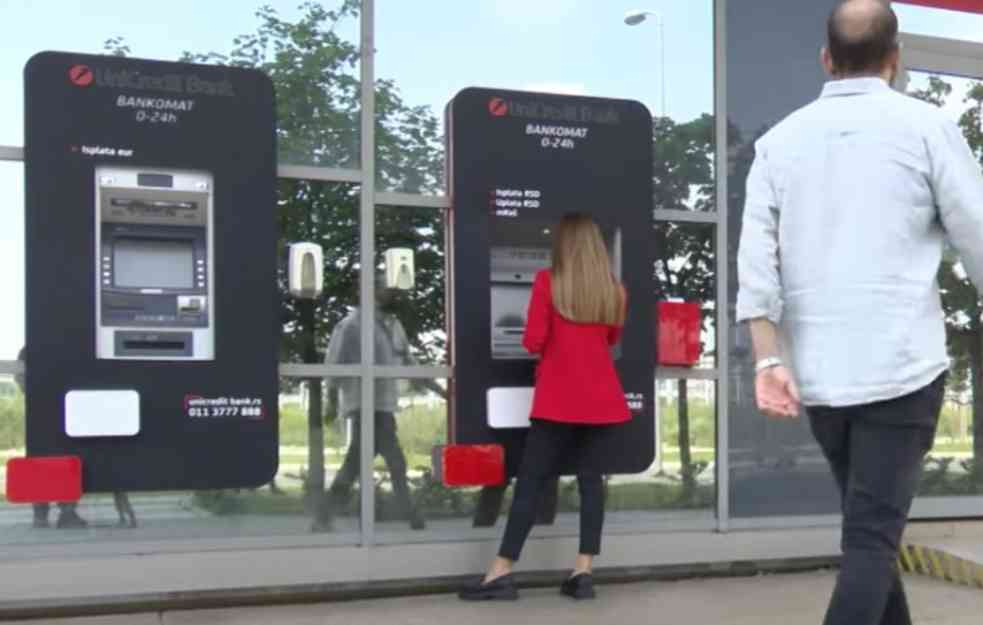 KOLIKO SADA KOŠTA KREDIT OD 1.000 EVRA? Novac za letovanje dođe - papreno!