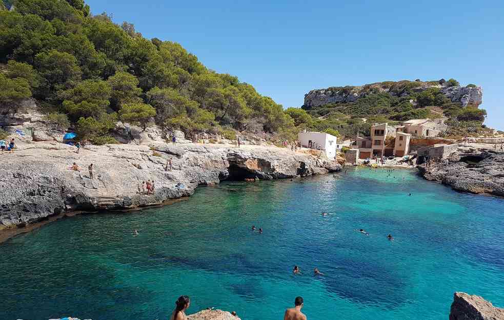 Majorka se bori sa alkoholnim turizmom