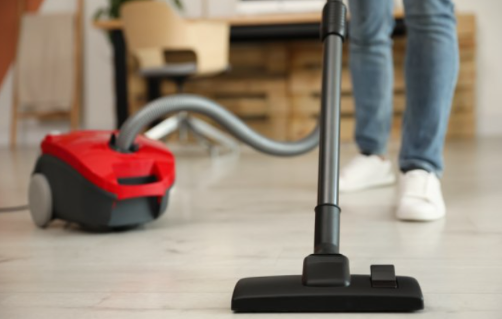OVO PRESKAČETE: Greške zbog kojih vam kuća ni posle usisavanja nije skroz čista