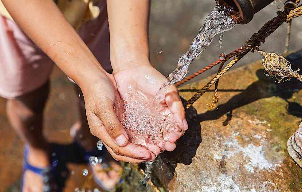 Voda u Gračanici i selima okolo nije za piće: Povećano prisustvo mangana 