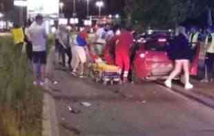AUTO ZGUŽVAN: U saobraćajki povređeno troje, teško povređeni mladić (24) hitno prevezen u Urgentni