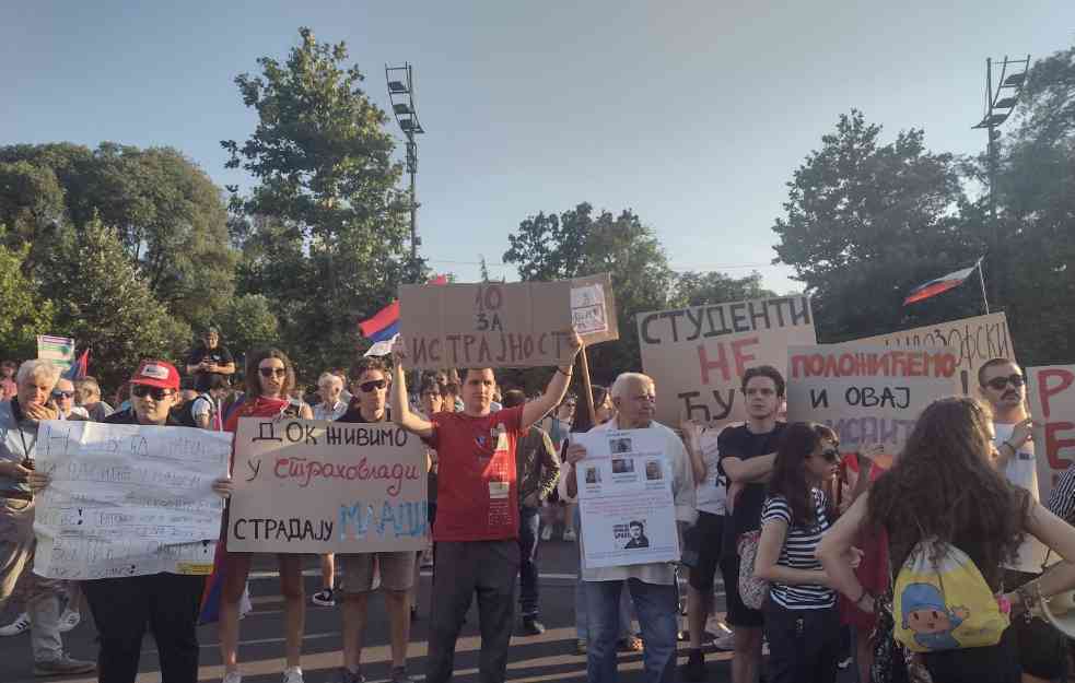 PROTEST GRAĐANA JOŠ JEDAN U NIZU : Održan sedmi protest „Kruševac protiv nasilja“