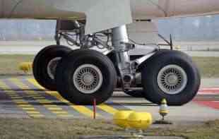<span style='color:red;'><b>Haos na aerodromu</b></span> u Hitoru: Pad sistema kontrole letenja, stotine letova otkazano