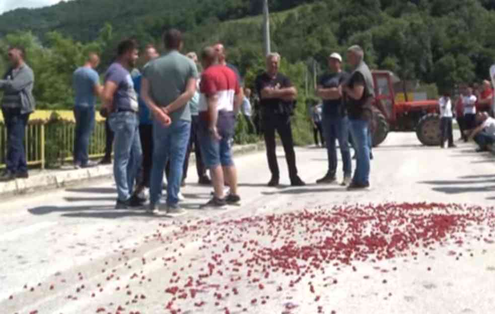Malinari blokirali petlju kod Požege