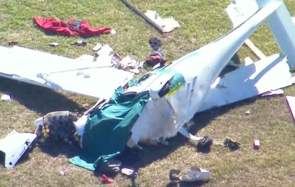 SUDAR DVA AVIONA U AUSTRALIJI: Ima poginulih, pilot druge letelice nekim čudom preživeo (FOTO, VIDEO)
