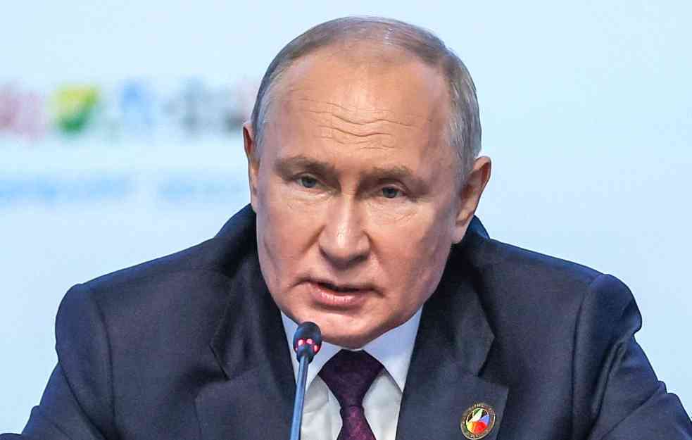 PUTINU VERUJE SKORO 80 ODSTO RUSA