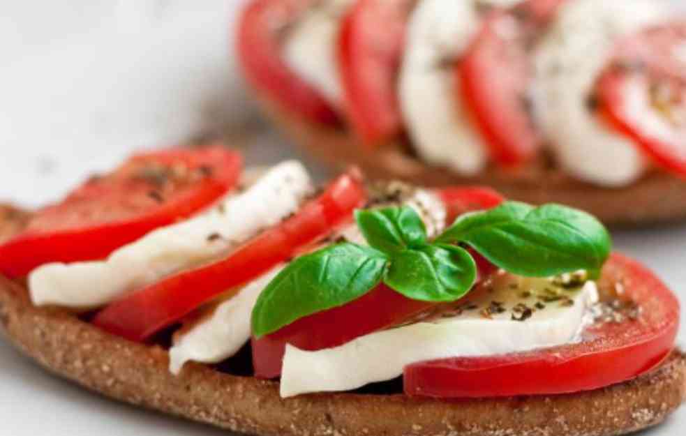 NAPRAVITE BRUSKETE KARPEZE ove subote i uživajte kao Italijani (RECEPT)