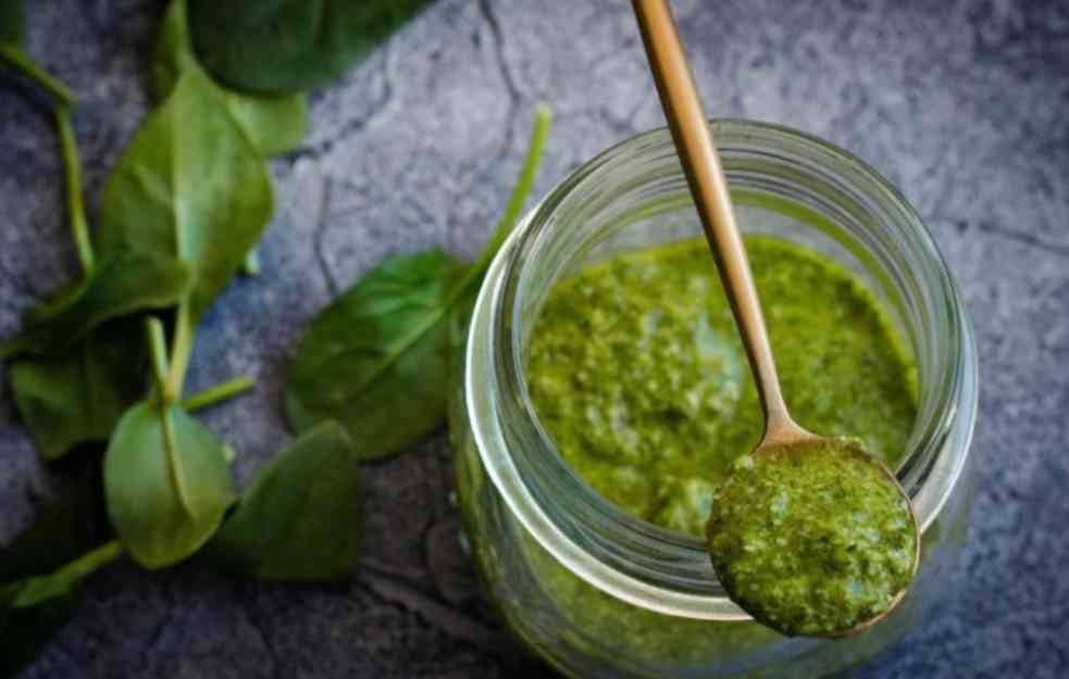 UKUS KOM NIKO NIJE ODOLEO : Domaći pesto sos po ovom receptu biće savršen dodatak jelima