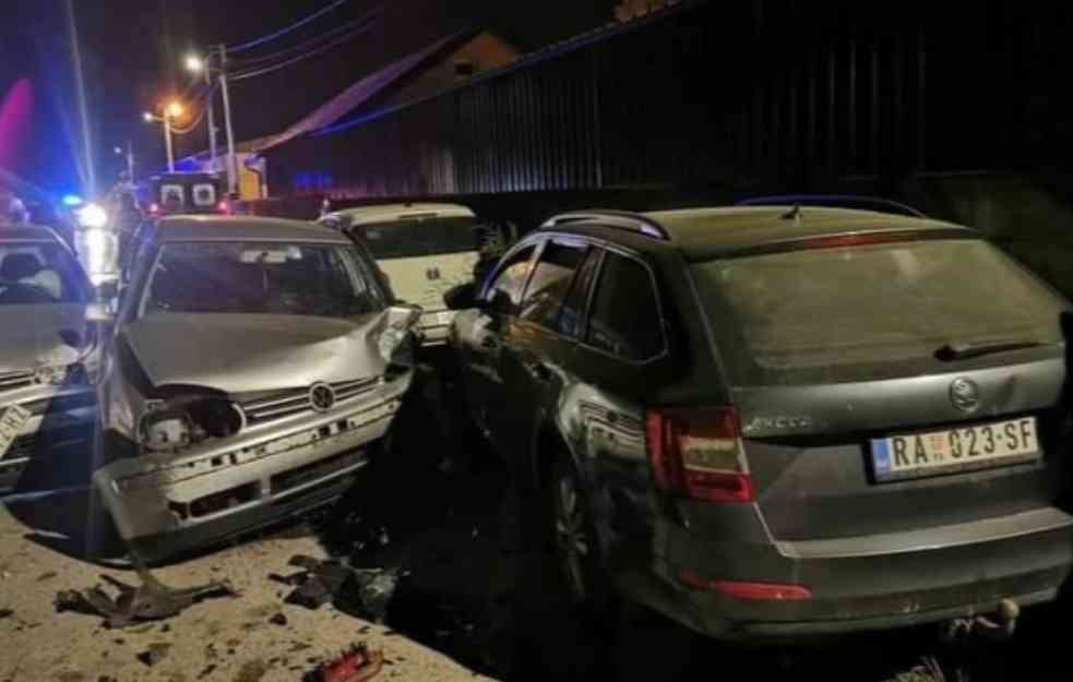 PIJANI VOZAČ IZAZVAO KARAMBOL U RAŠKI: Saobraćajni udes na lokalnom putu, oštećeno sedam vozila (FOTO)