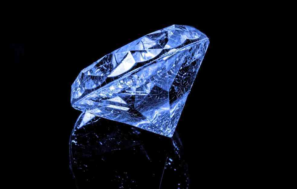SKORO 30% VIŠE NEGO INAČE: Indija kupila rekordnu količinu dijamanata iz Rusije