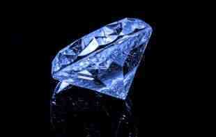 Najveći crni dijamant na svetu na aukciji kupio kripto prevarant: Stručnjaci veruju da je dijamant star 3,8 milijardi godina 