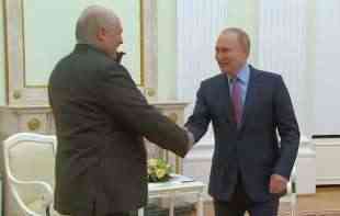 NOVI SAVEZ NA POMOLU : <span style='color:red;'><b>Putin</b></span> s Lukašenkom u Sočiju, moguć savez sa Severnom Korejom