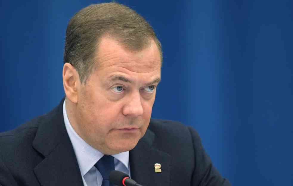 MEDVEDEV: Kijevski režim, to su ratni zločinci