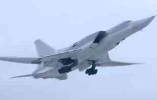 <span style='color:red;'><b>UKRAJINCI</b></span> DRONOM RAZNELI PONOS RUSKE AVIJACIJE: Supersonični bombarder Tupoljev Tu-22 uništen na pisti (VIDEO, FOTO)