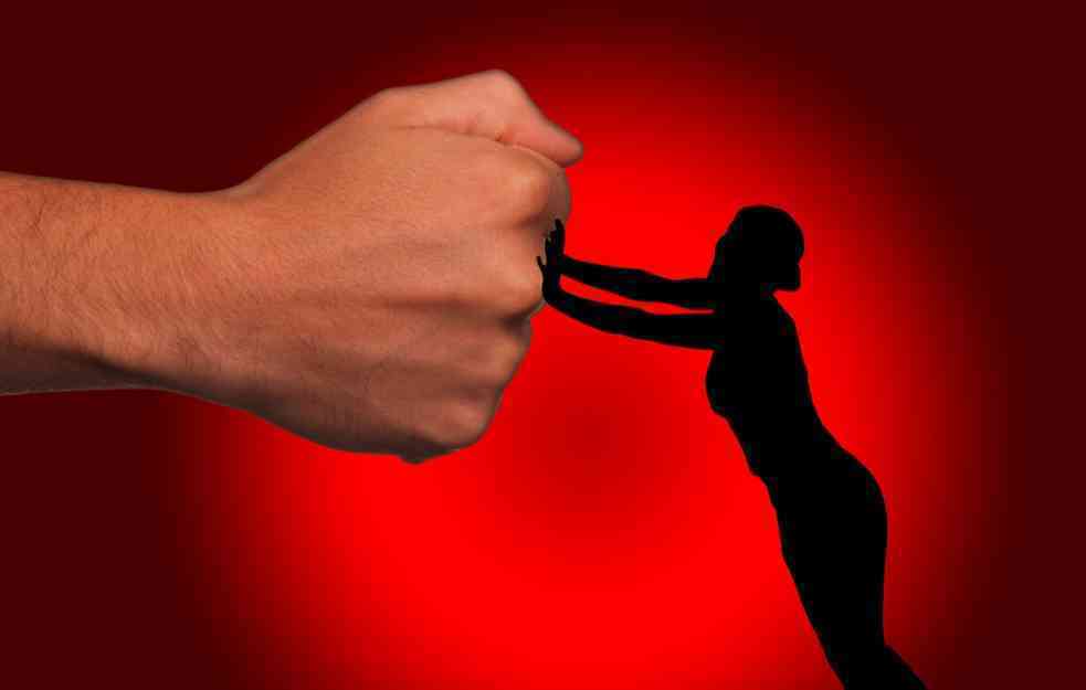 Broj nasilnih dela adolescenata nad roditeljima porastao za više od 60 odsto u poslednjoj deceniji