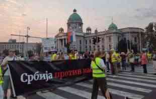 <span style='color:red;'><b>SEDAMNAESTI</b></span> PROTEST “SRBIJA PROTIV NASILJA” do RTS-a i REM-a