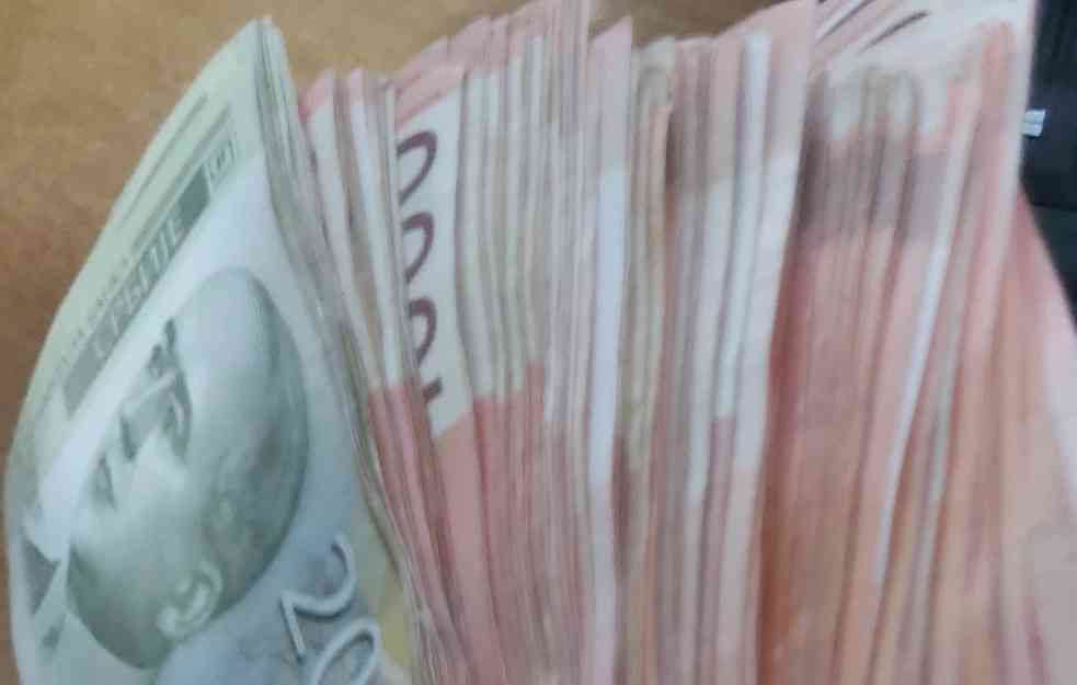 Minimalac 47.000, poslodavcima neoporezivi deo 25.000 dinara u 2024.