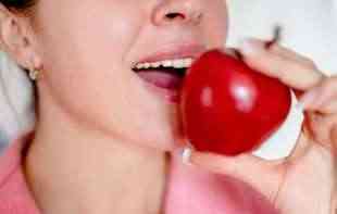 KLJUČNI ZA LEP OSMEH: Najvažniji vitamini za zube i desni – <span style='color:red;'><b>bitno</b></span> je da ih unosite svaki dan
