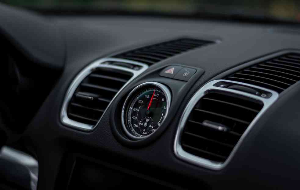 Otkrivamo kako da sačuvate efikasnost klime u vašem automobilu