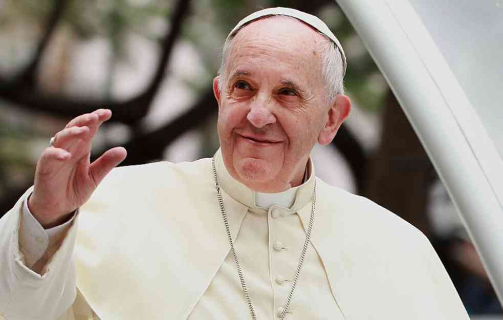 Loše vesti stižu iz Vatikana: Papa Franja je bolestan!