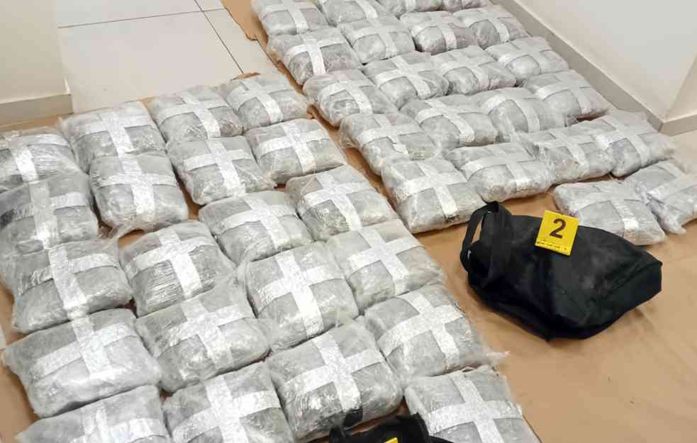 Popadali dileri širom Srbije: Policija zaplenila preko 300 kilograma droge