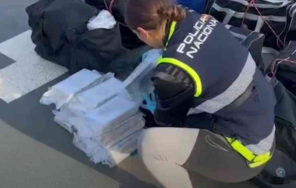 VELIKA AKCIJA SRPSKE POLICIJE I EUROPOLA! Zaplenjeno 2,7 tona kokaina na sred Atlantika, uhapšeno tri osobe! (VIDEO)
