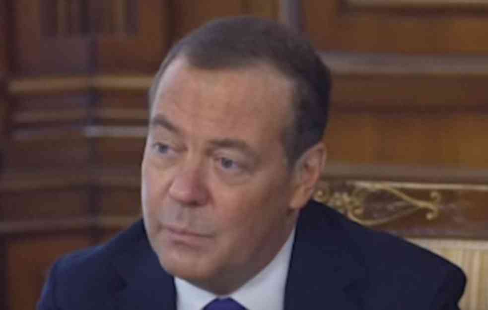 MEDVEDEV UDARIO PO ZAPADU: Vi ste nacistička koalicija, ne sanjajte pomirenje