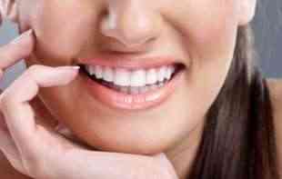 Četiri najdelotvornija načina da IZBELITE ZUBE PRIRODNIM PUTEM: Savetima stomatologa do sjajnog osmeha!