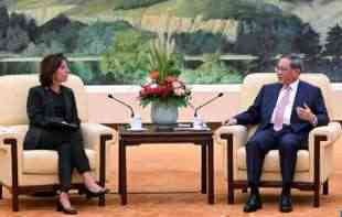 Nakon posete Kine: Američka sekretarka se požalila kineskim <span style='color:red;'><b>zvaničnici</b></span>ma da je hakovana 