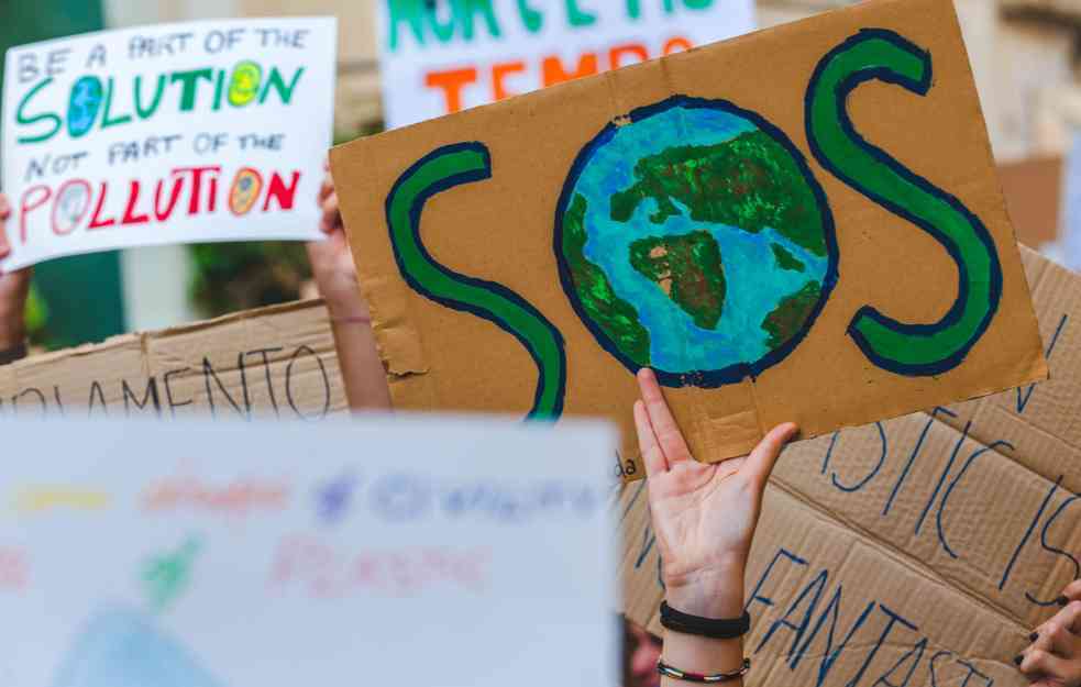 Klimatski SOS: Velike kompanije pozvivaju EU da smanji emisije štetnih gasova za 90 odsto