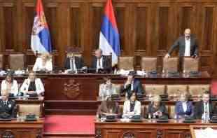 BLOKIRANA SKUPŠTINA SRBIJE: Opozicija zaustavila rad parlamenta 