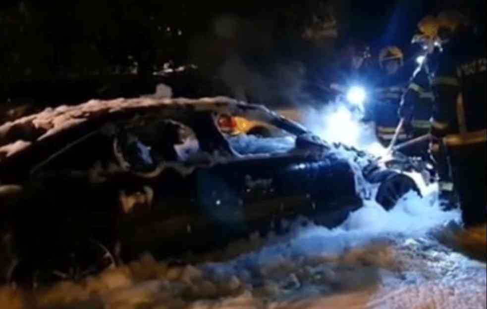 Zapalilo se vozilo na autoputu Beograd-Novi Sad (VIDEO)