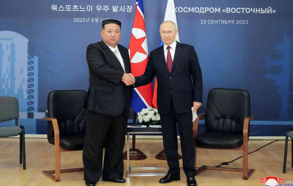 „Drugovi“ Putin i Kim šalju upozorenje svojim rivalima!