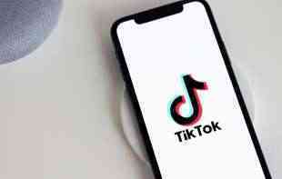 TikTok <span style='color:red;'><b>izazovi</b></span> strašna pretnja po decu: Tri trenutno aktuelna, jedan vrlo ekstreman
