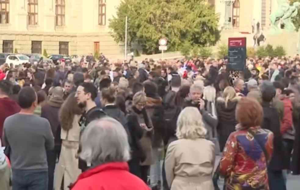 POČEO PROTEST U ORGANIZACIJI DELA OPOZICIJE: Blokiran saobraćaj u Bulevaru