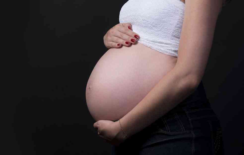 UŽAS U AMERICI: Četiri bebe pronađene u zamrzivaču u stanu majke, niko nije znao za trudnoće