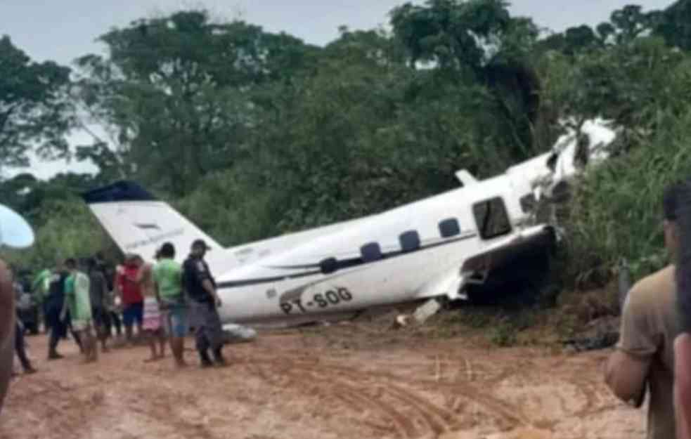 TRAGEDIJA U BRAZILU, SRUŠIO SE AVION: Stradalo 14 ljudi, evo šta je mogući uzrok nesreće (FOTO)