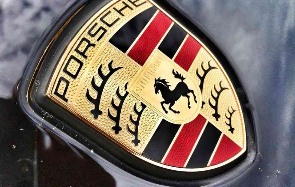 SAMO ZA ONE SA DUBOKIM DŽEPOM: Treća generacija <span style='color:red;'><b>Porschea</b></span> Panamere biće predstavljena 24. novembra