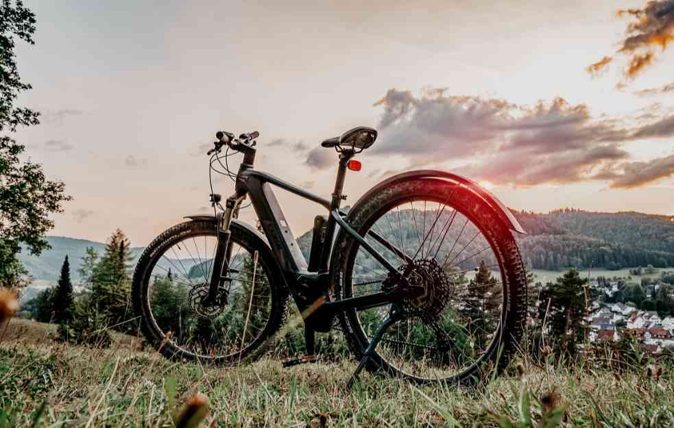 Francuska kompanija dizajnirala prvi električni bicikl bez punjive baterije