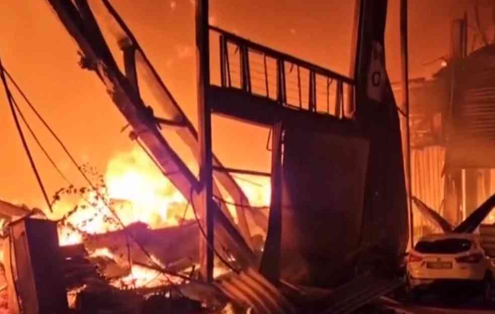 Masovni napad dronovima i raketama ATSMC na Rusiju: Eksplozije i požari u sedam oblasti