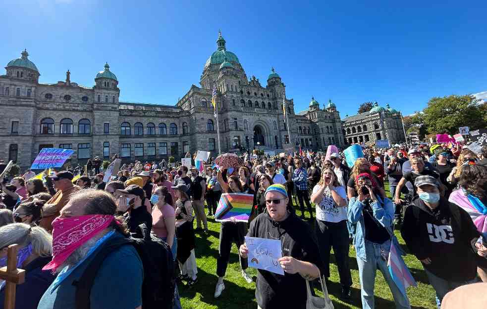 Kanadu potresaju protesti zbog nametanja LGBT ideologije deci