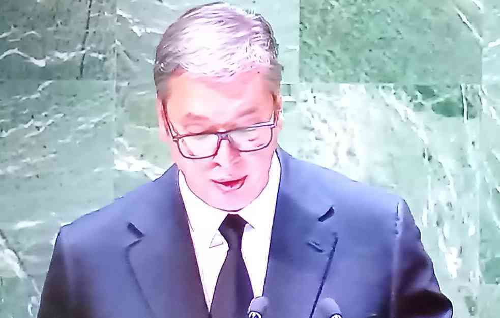 VUČIĆ SE OBRAĆA IZ NJUJORKA : Pre 24 godine njih 19 najmoćnijih i najvećih nije imalo milosti prema jednoj maloj Srbiji
