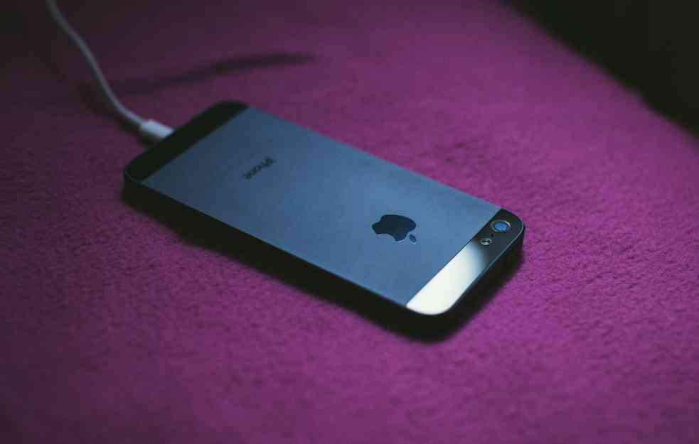 OČUVAJTE SVOJ UREĐAJ: Izbegavajte ovu naviku ako želite da baterija na telefonu traje duže