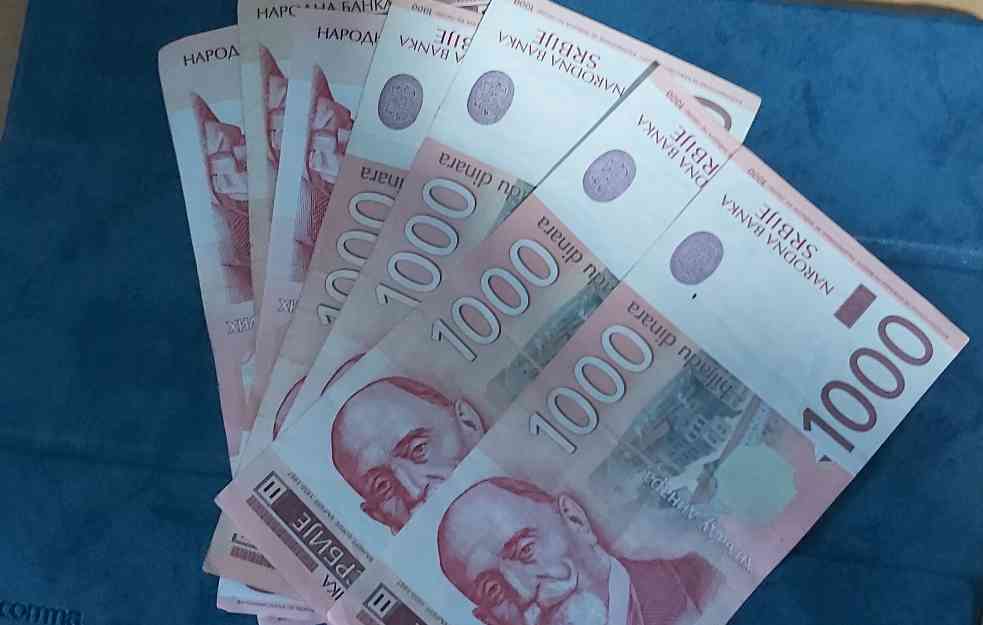 Greškom isplatila čoveku preko 100.000 dinara: Strah je predvladao
