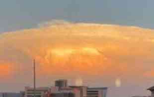 Posle oluje nebo izgleda kao da je eksplodirala <span style='color:red;'><b>nuklearna bomba</b></span>