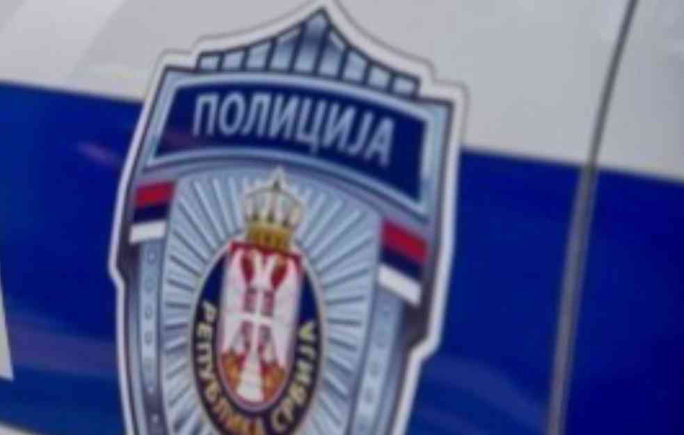 PREŠLA U SUPROTNU TRAKU I ZAKUCALA SE U AUTO: Detalji saobraćajke u Mladenovcu, povređena devojka (25)