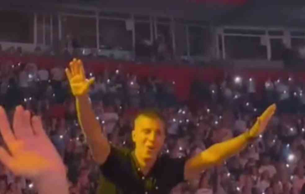 DEVOJKA TRAŽI MOMKA sa koncerta Aleksandre Prijović! (VIDEO)